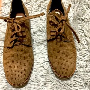 Ellen Degeneres Oxford shoe